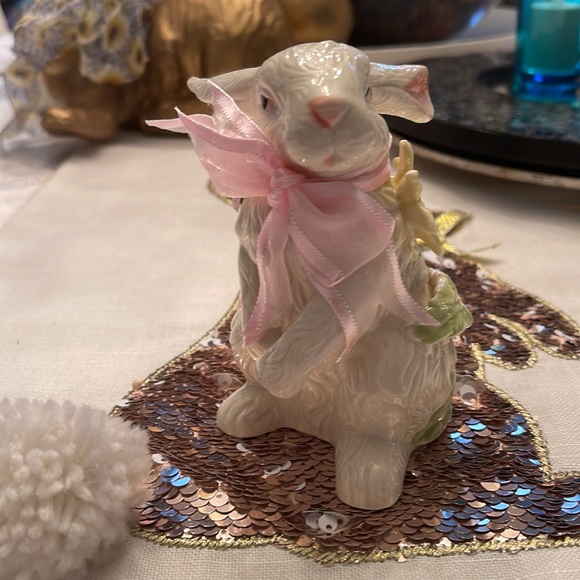 Hippity hoppity sunflower Bunny perfect condition. Decorate your Spring table - Picture 2 of 6